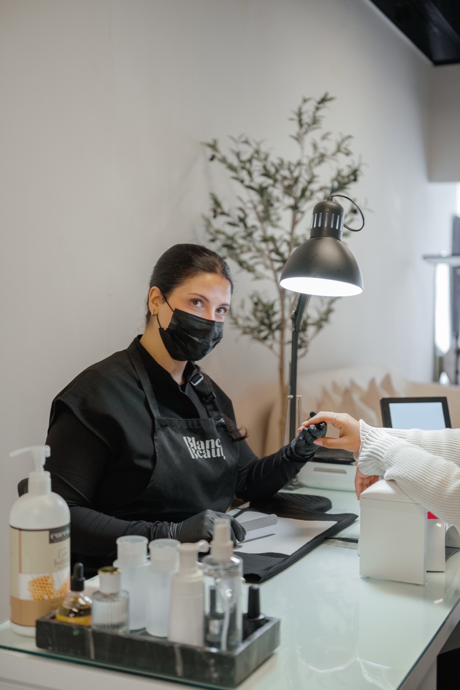 A Blanca Beauty Bar specialist
