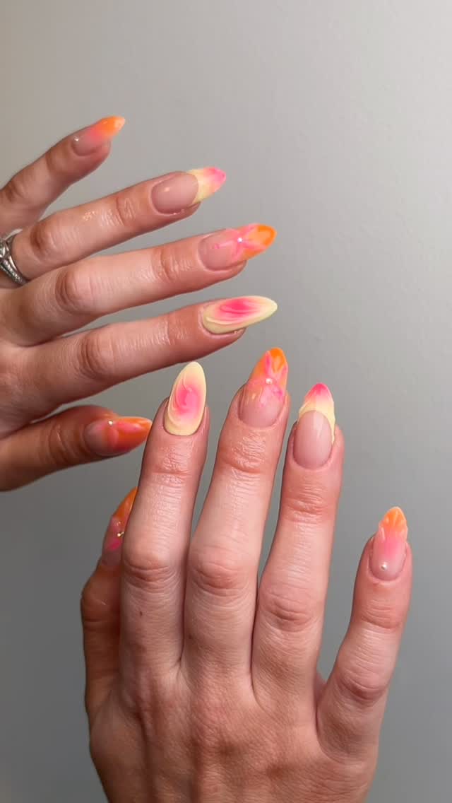 An earthy Russian E-File manicure set